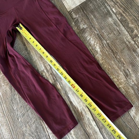 lululemon Athletic Women Beautiful Leggings, Size 4 - Picture 12 of 12